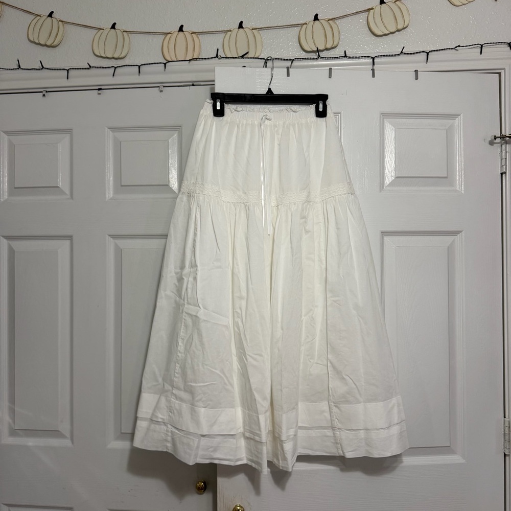 Classic White Tiered A-Line Midi Skirt